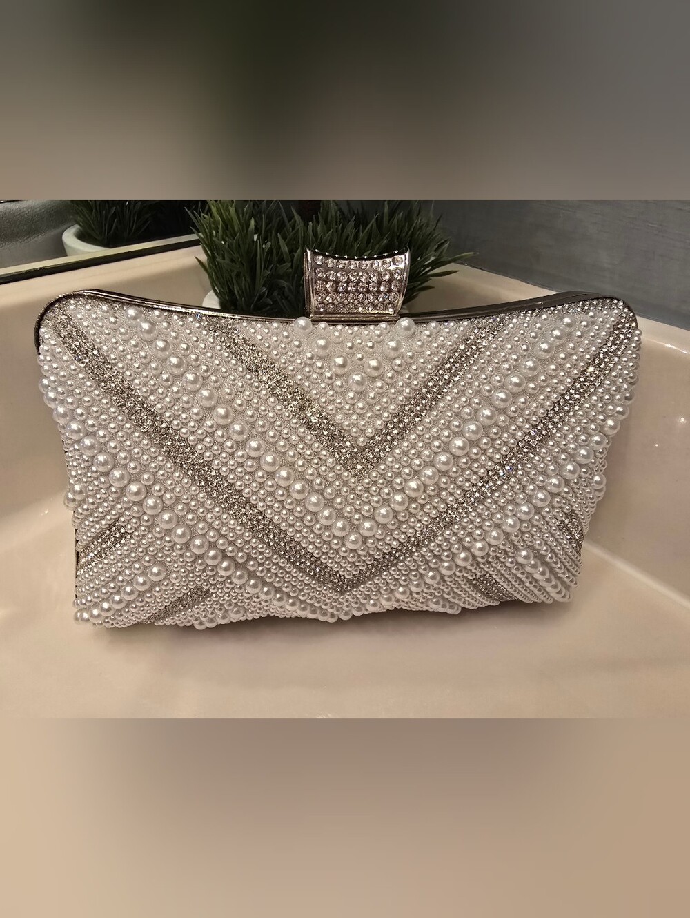 Pearl Clutch in Silver & White